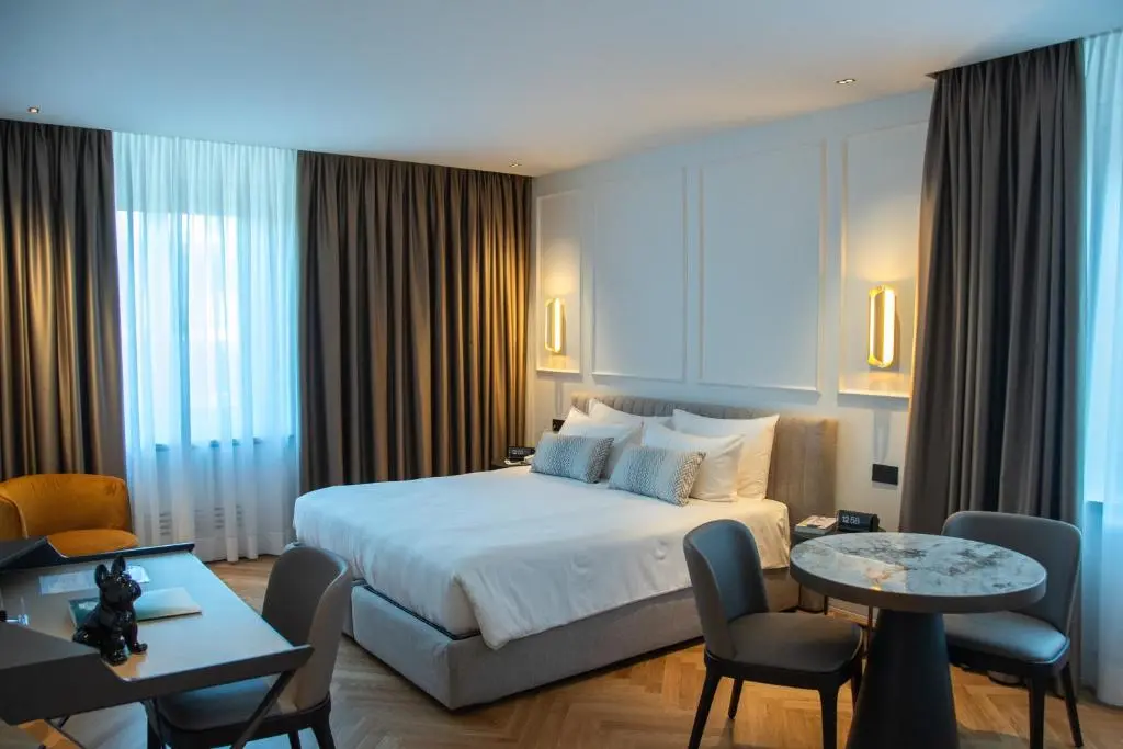 Ambassador Palace Hotel